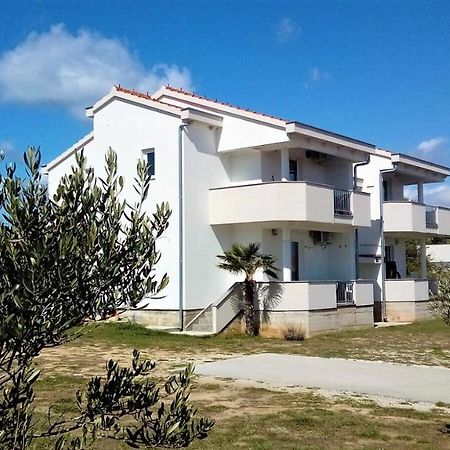 נין Apartment Anzotika מראה חיצוני תמונה